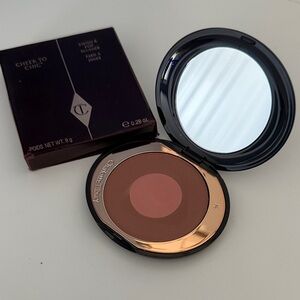 Charlotte Tilbury Cheek to Chic Blush